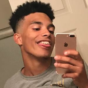 Meet your Posher, Eli